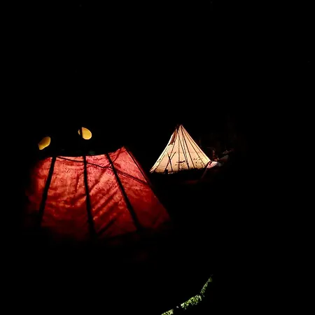 Romantic Wildlife Tipi Teepee Tomnatic Bihor Romania Apuseni * Tomnatic (Bihor)