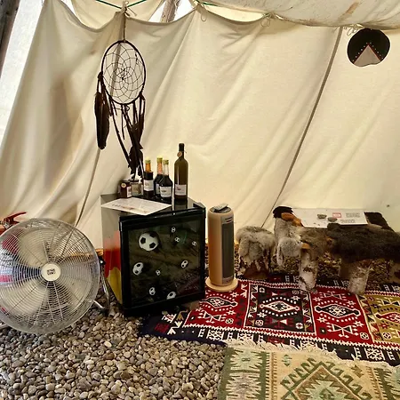 Romantic Wildlife Tipi Teepee Tomnatic Bihor Romania Apuseni